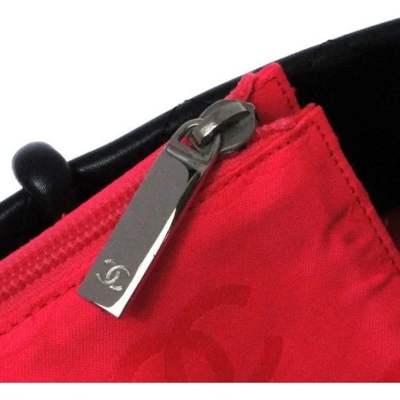 CHANEL Cambon CC large Caviar shopping tote - Picture 7 of 11